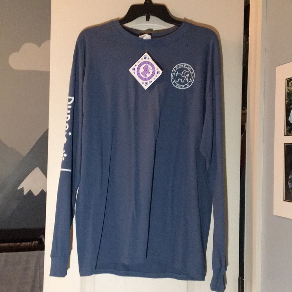 Gildan puppie love long sleeve T-shirt. Size large